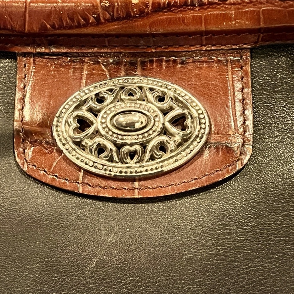 A Beautiful Brighton Pebbled/Croc Embossed Leather Doctor's Bag Crossbody Body - Picture 3 of 11